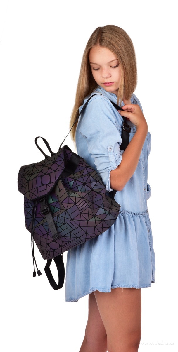 BATOH, reflexně svítící při dopadu světla, CHAMELEON GEOMETRIC – náhled 3 | Grand Móda