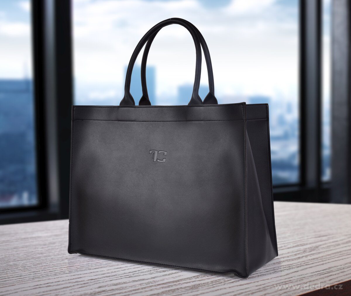 FC SHOPPER BAG černá elegantní taška BLACK BADGE – náhled 4 | Grand Móda