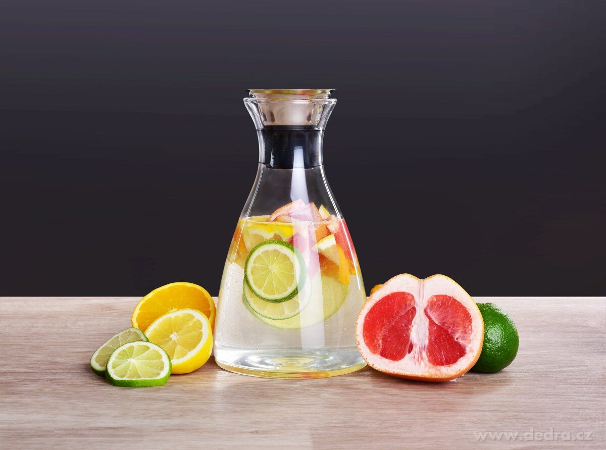 1, 7 L karafa z borosilikátového skla s nerezovou výklopnou zátkou, BOROSIL GLASS – náhled 6 | Grand Móda