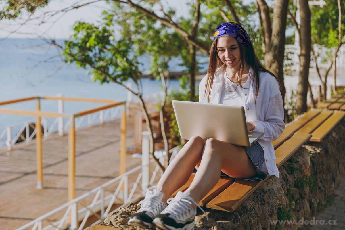 AIRFLEX, multifunkční šátek, pro sport & ochranu, univerzální velikost, DAISY, modrý – náhled 3 | Grand Móda