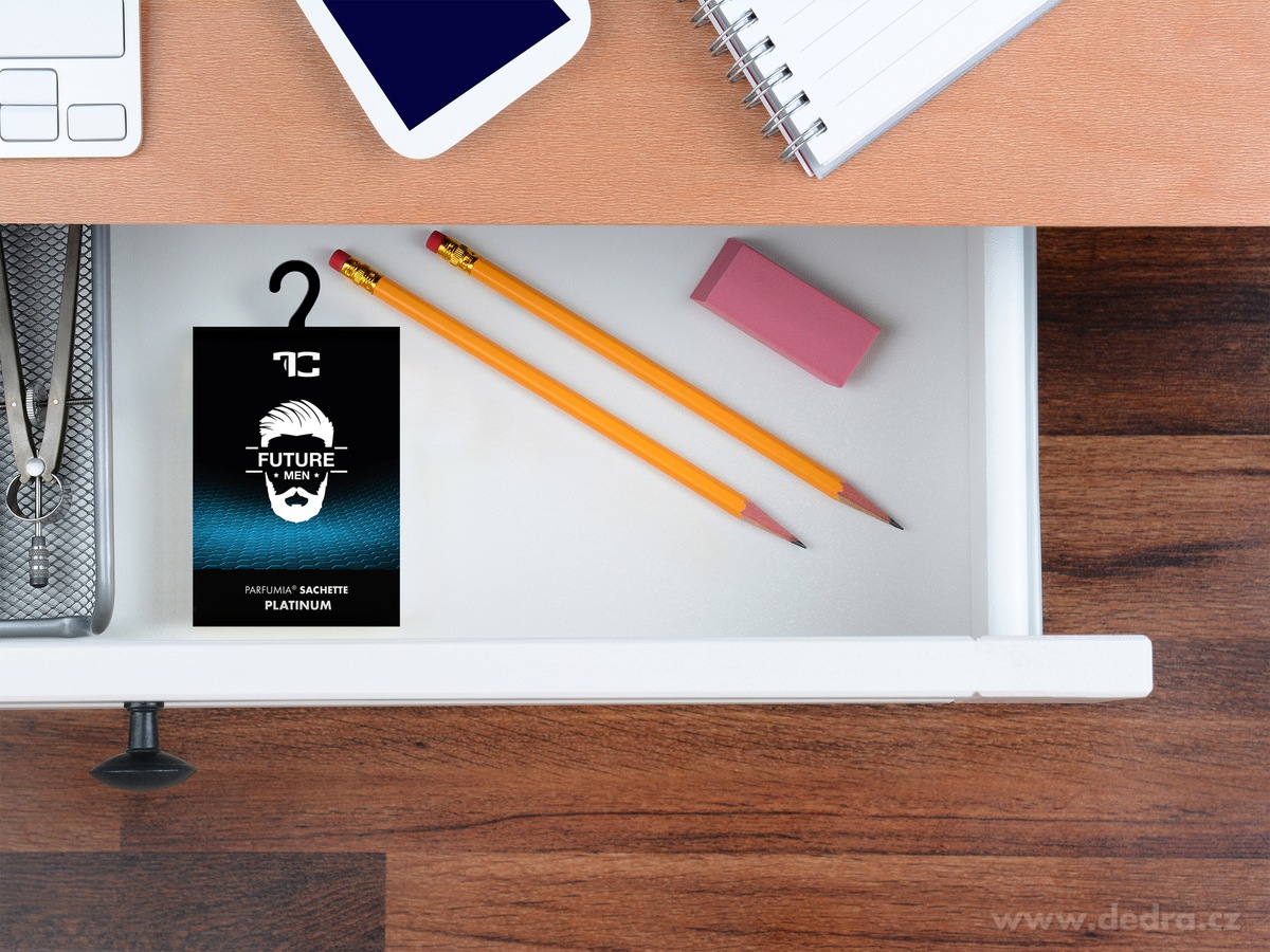 Vonná sašetka, PLATINUM, závěsný vonný sáček PARFUMIA® – náhled 4 | Grand Móda