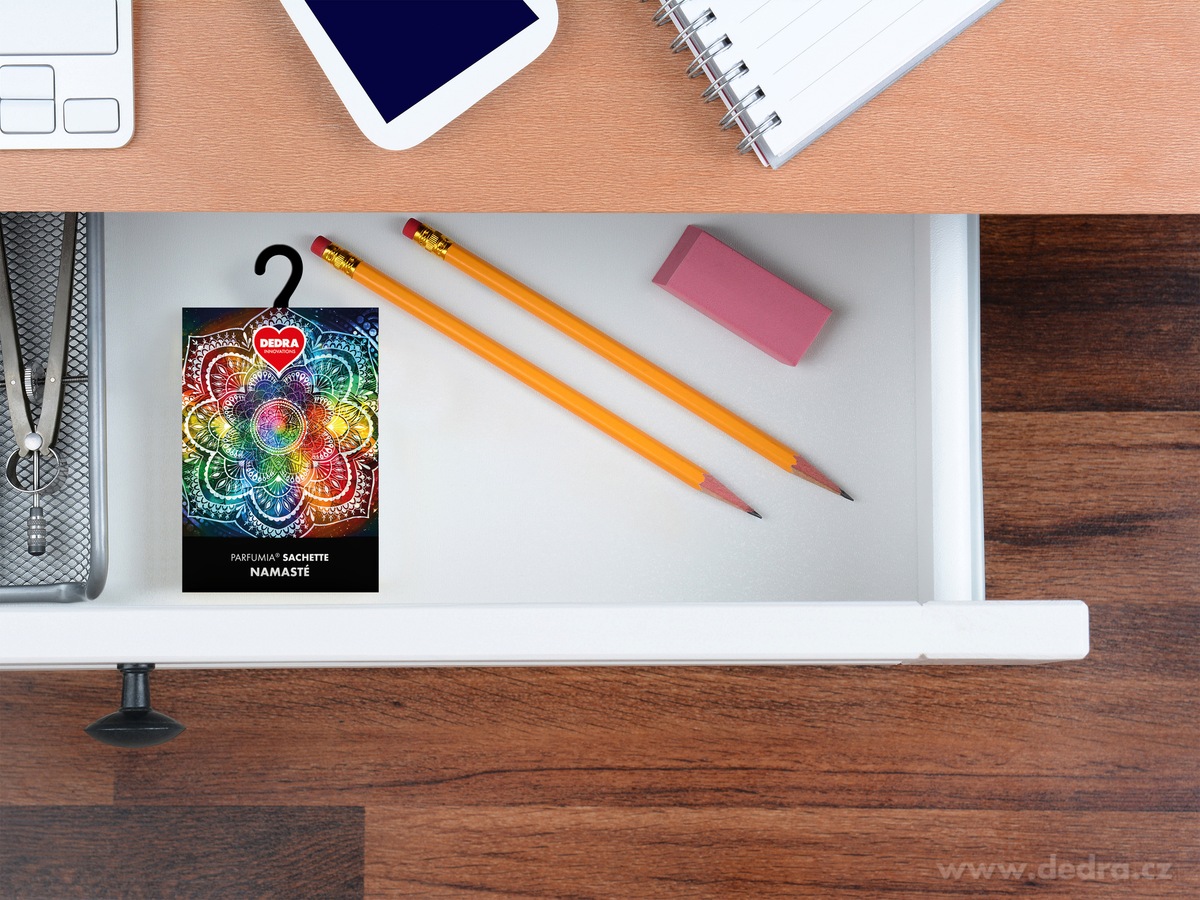 Vonná sašetka, NAMASTÉ, závěsný vonný sáček PARFUMIA® – náhled 5 | Grand Móda