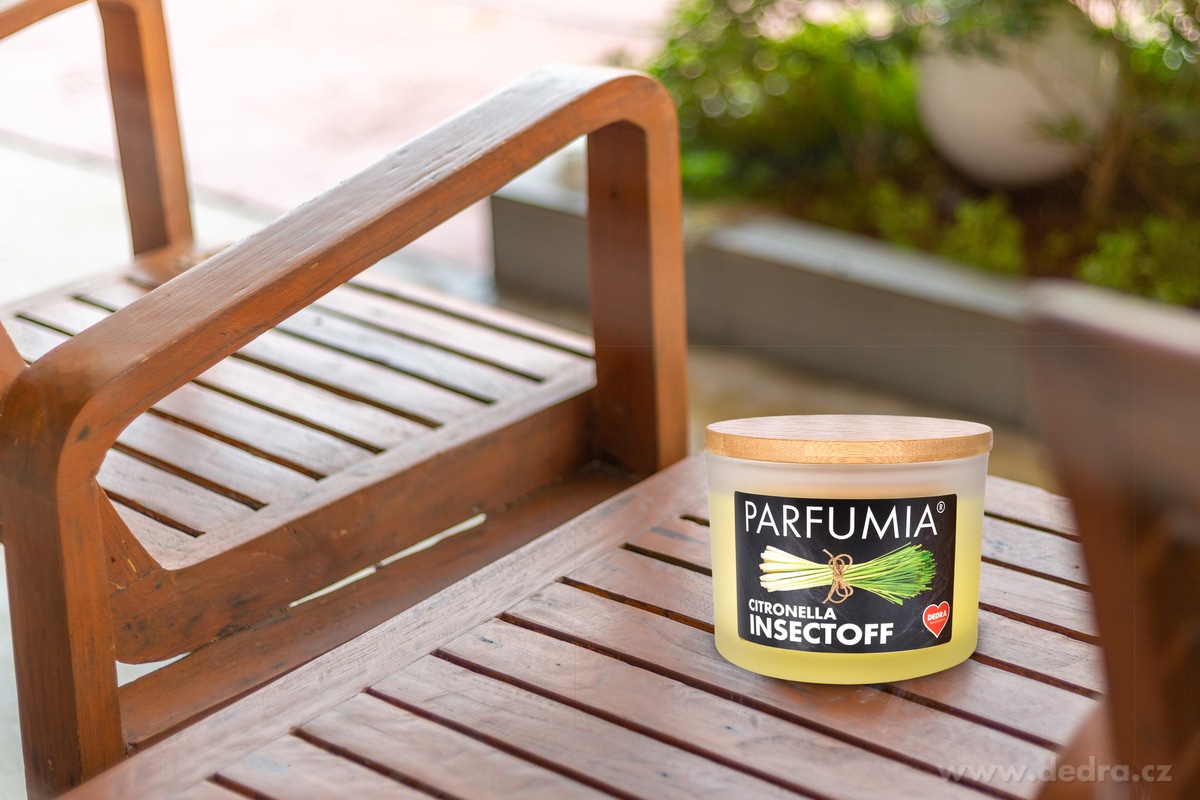 CITRONELLA INSECTOFF, venkovní sójová svíčka, 2 knoty, PARFUMIA®, 400 ml – náhled 5 | Grand Móda