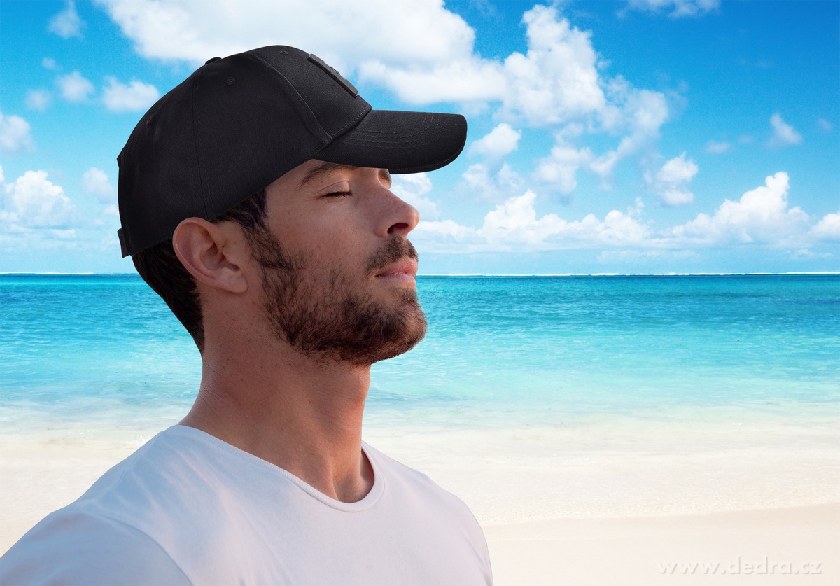 FC BLACK BADGE, Černá bavlněná kšiltovka s plastickým monogramem FC, nastavitelný obvod 50–60 cm – náhled 3 | Grand Móda