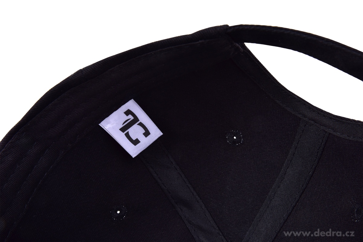 FC BLACK BADGE, Černá bavlněná kšiltovka s plastickým monogramem FC, nastavitelný obvod 52–62 cm – náhled 5 | Grand Móda