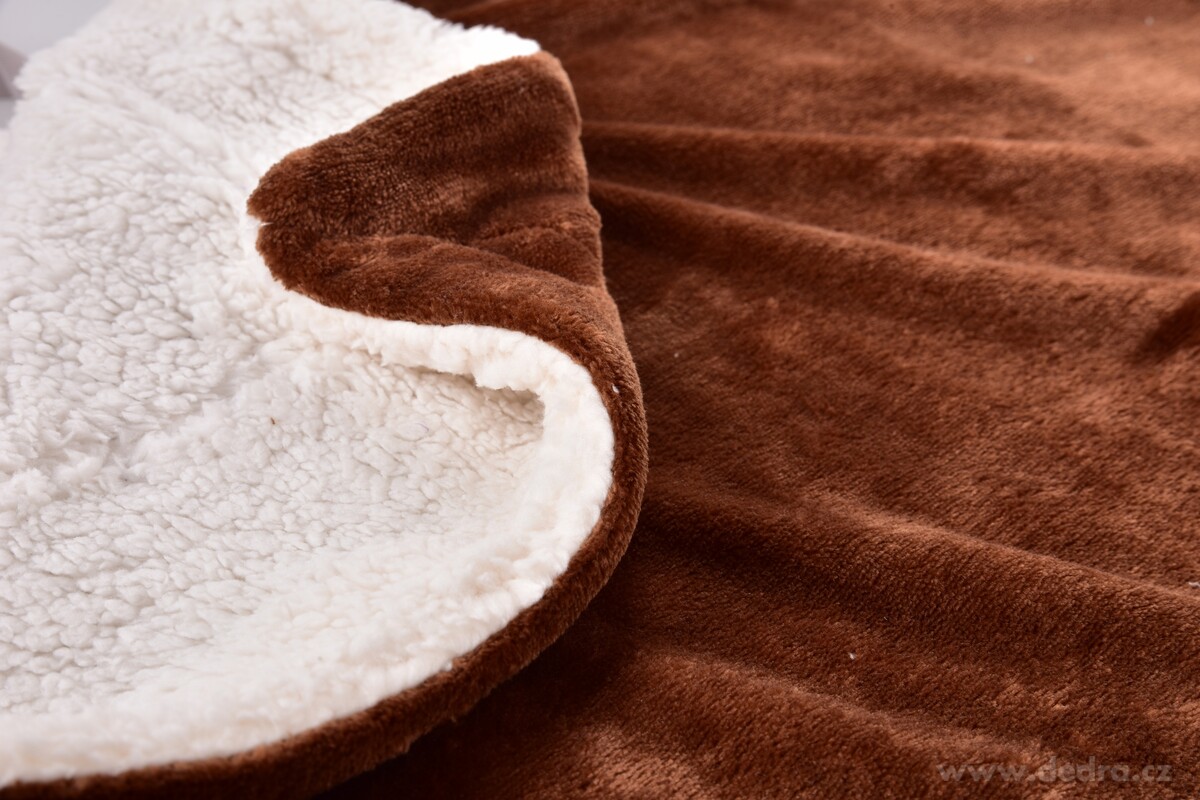 LAGOON DREAM, dvouvrstvá luxusní přikrývka 150 × 200 cm, LAGOON VELVET & hebká imitace beránka, čokoládová – náhled 4 | Grand Móda