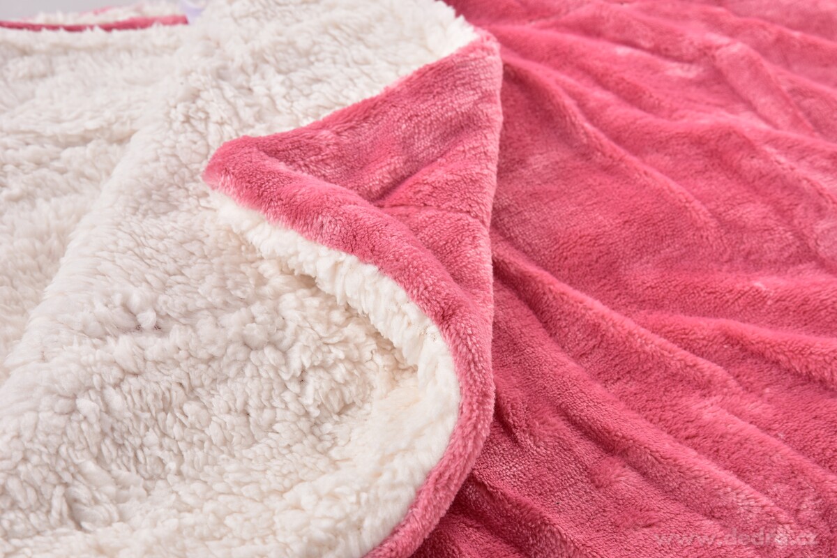 LAGOON DREAM, dvouvrstvá luxusní přikrývka 150 × 200 cm, LAGOON VELVET & hebká imitace beránka, růžová – náhled 3 | Grand Móda