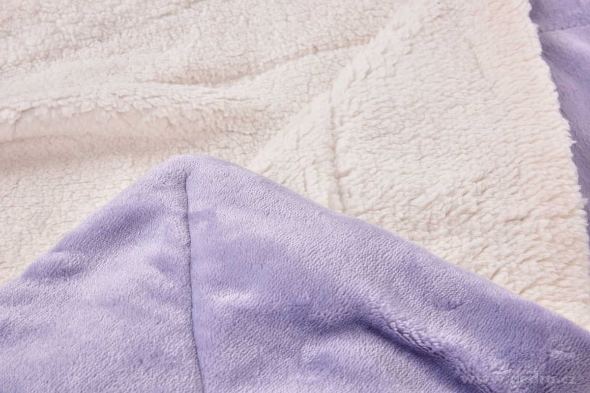 LAGOON DREAM, dvouvrstvá luxusní přikrývka 150 × 200 cm, LAGOON VELVET & hebká imitace beránka, šeříková – náhled 4 | Grand Móda