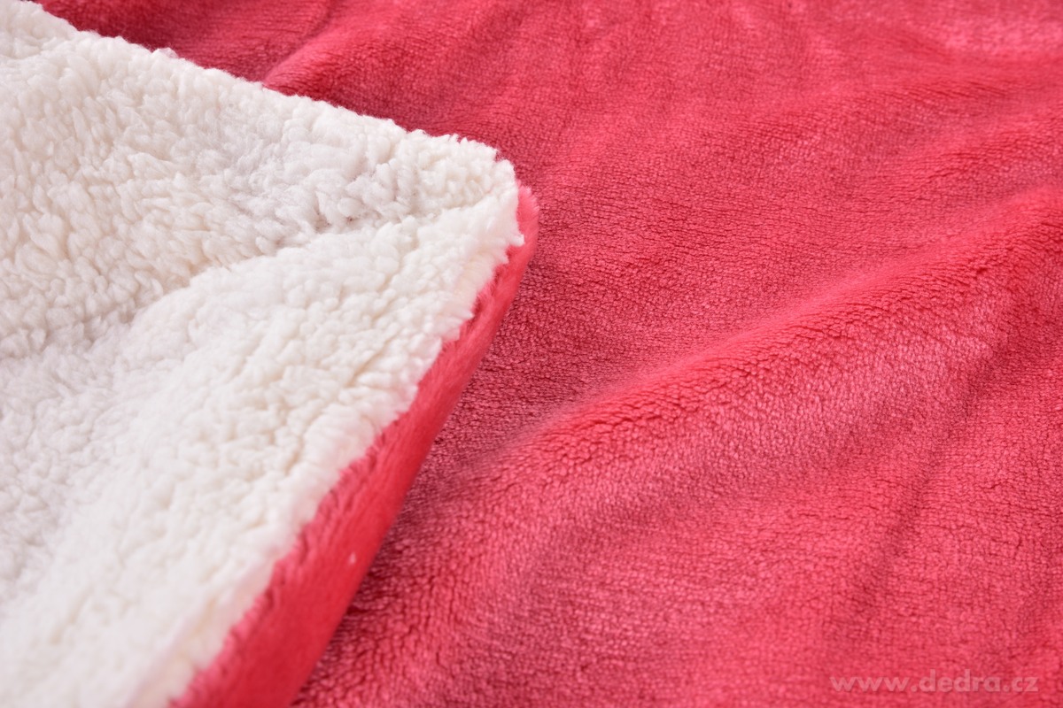 LAGOON DREAM, dvouvrstvá luxusní přikrývka 150 × 200 cm, LAGOON VELVET & hebká imitace beránka, jahodová | Deky a přehozy | Grand Móda