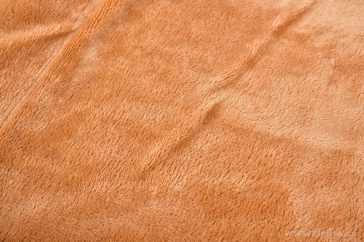 LAGOON DREAM, dvouvrstvá luxusní přikrývka 150 × 200 cm, LAGOON VELVET & hebká imitace beránka, cappuccino – náhled 3 | Grand Móda