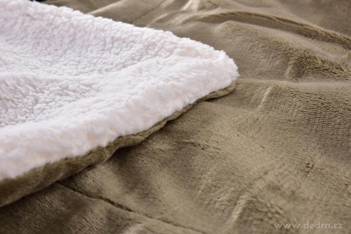 LAGOON DREAM, dvouvrstvá luxusní přikrývka 150 × 200 cm, LAGOON VELVET & hebká imitace beránka, khaki | Deky a přehozy | Grand Móda
