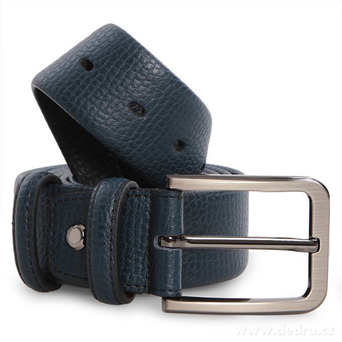 Kožený opasek, s kovovou sponou
