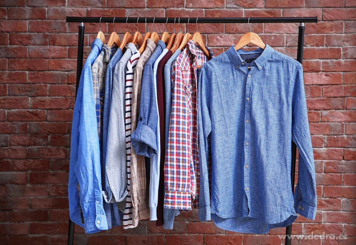 ECO žehlička ve spreji® na vyrovnání skladů a záhybů na oblečení – náhled 4 | Grand Móda